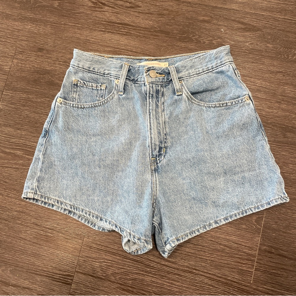 Levi’s High Waisted Mom Shorts
